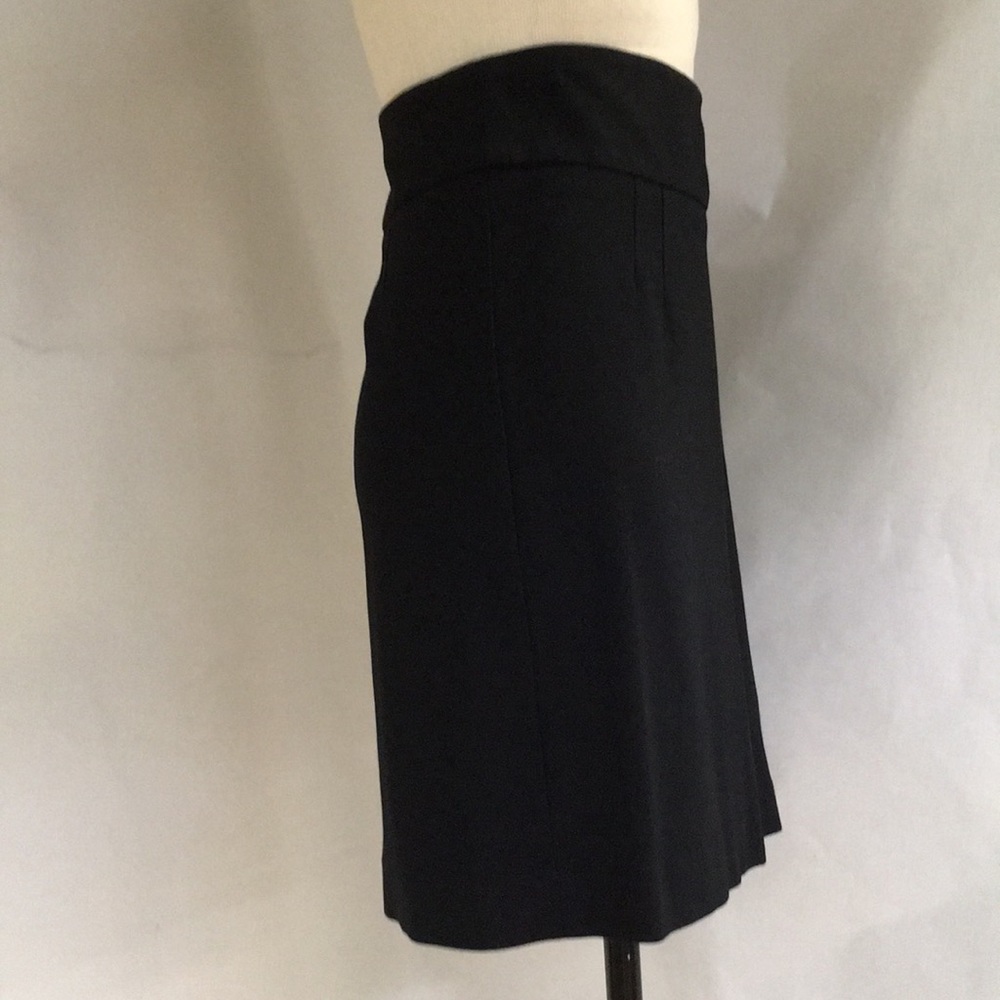 Banana Republic Pencil skirt - Picture 3 of 6